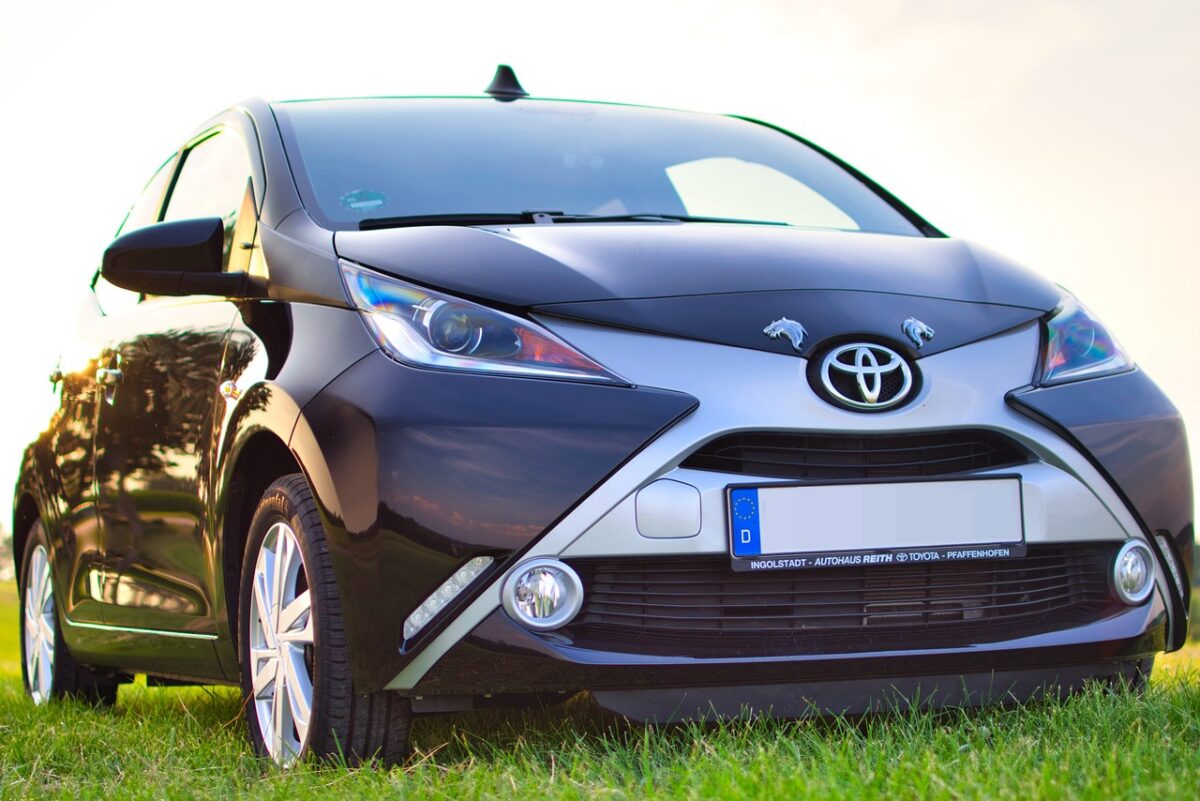 Toyota e Lexus: Innovazione tra Super Van a Sei Ruote e la Nuova Corolla Toyota e Lexus: Innovazione tra Super Van a Sei Ruote e la Nuova Corolla
