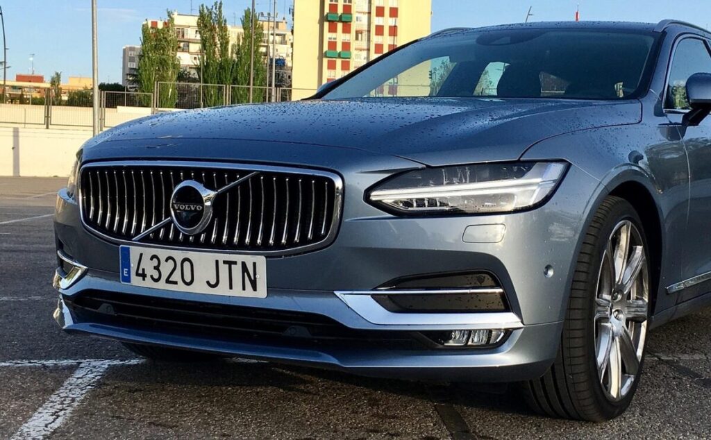 Volvo EX60: Il suv elettrico che definisce il futuro della mobilità Volvo EX60: Il suv elettrico che definisce il futuro della mobilità