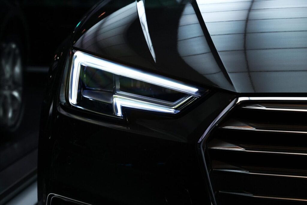 Audi RS5: La rivoluzione ibrida plug-in di Audi sport Audi RS5: La rivoluzione ibrida plug-in di Audi sport