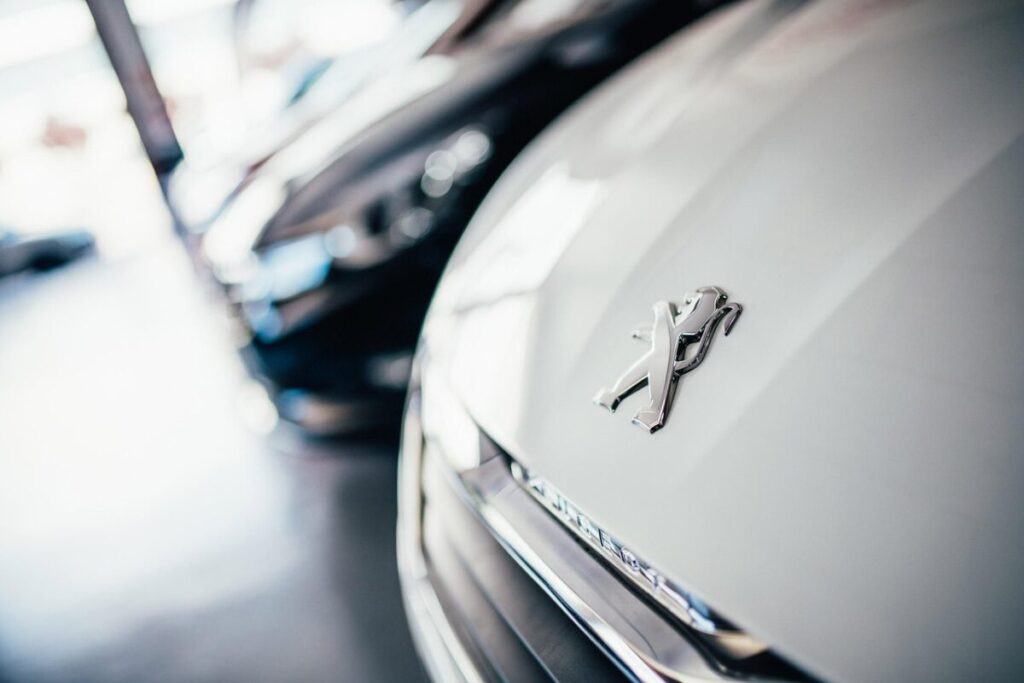 Peugeot Turbo 100: rivoluzione per il motore a 3 cilindri con catena e prestazioni potenziate