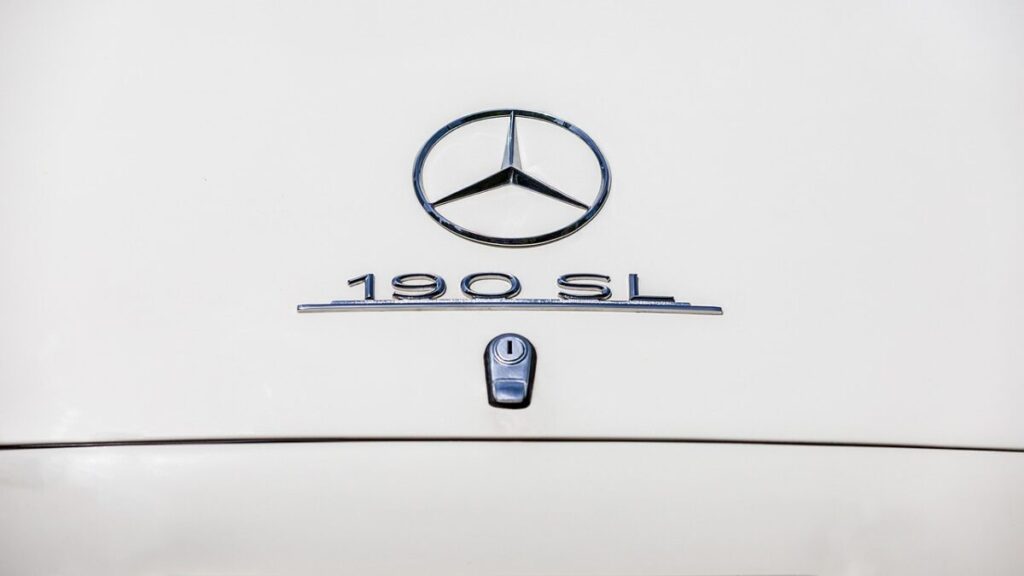 Mercedes-Benz VLE: il futuro delle limousine elettriche tra comfort e innovazione Mercedes-Benz VLE: il futuro delle limousine elettriche tra comfort e innovazione
