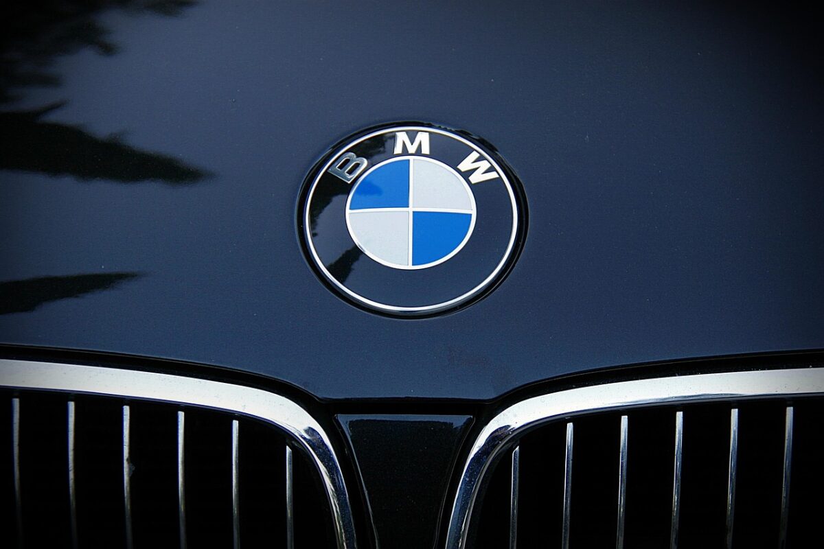Bmw iX3: il nuovo arrivo per la Cina con tecnologia Huawei e AI Deepseek Bmw iX3: il nuovo arrivo per la Cina con tecnologia Huawei e AI Deepseek