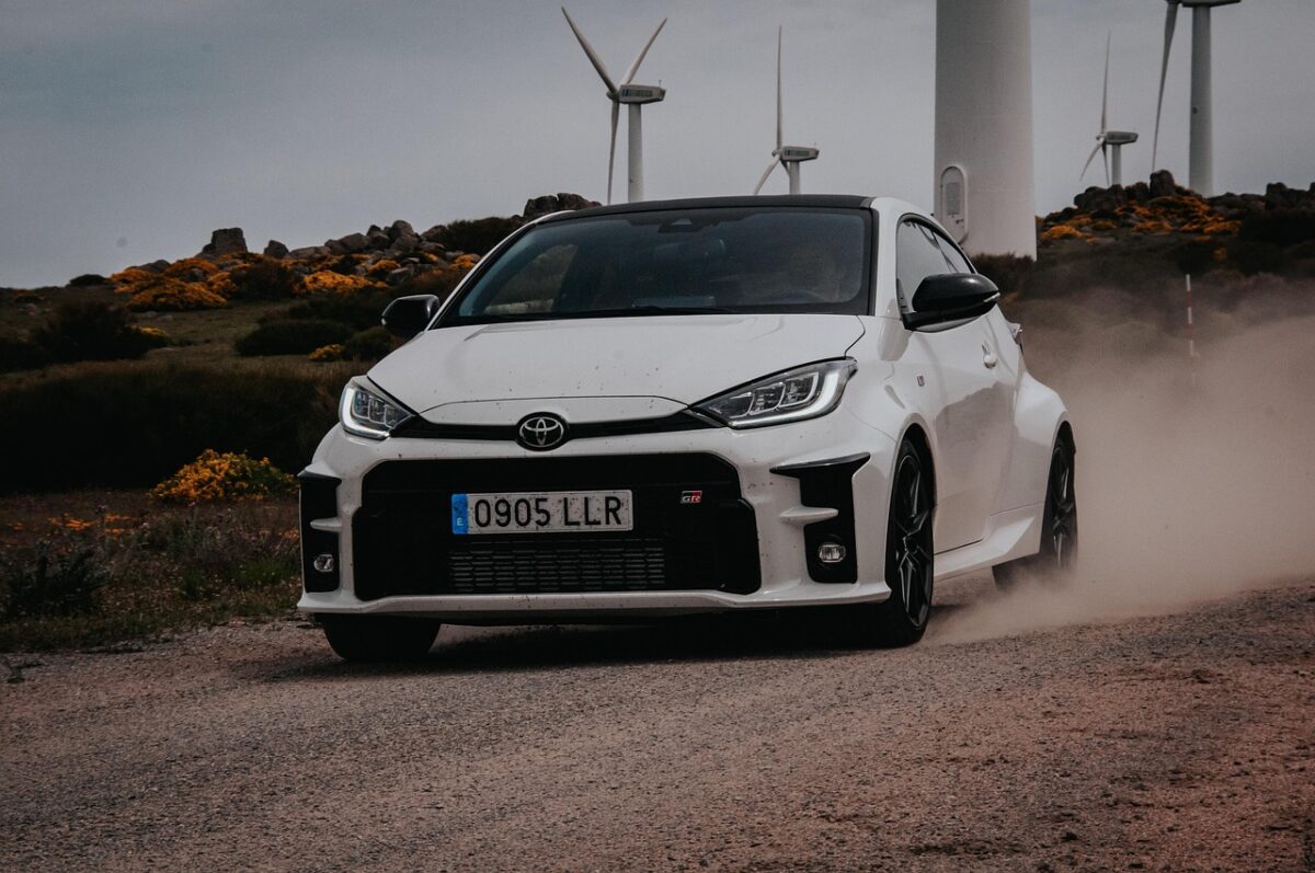 Toyota Yaris Cross 2026: le novità del restyling Toyota Yaris Cross 2026: le novità del restyling