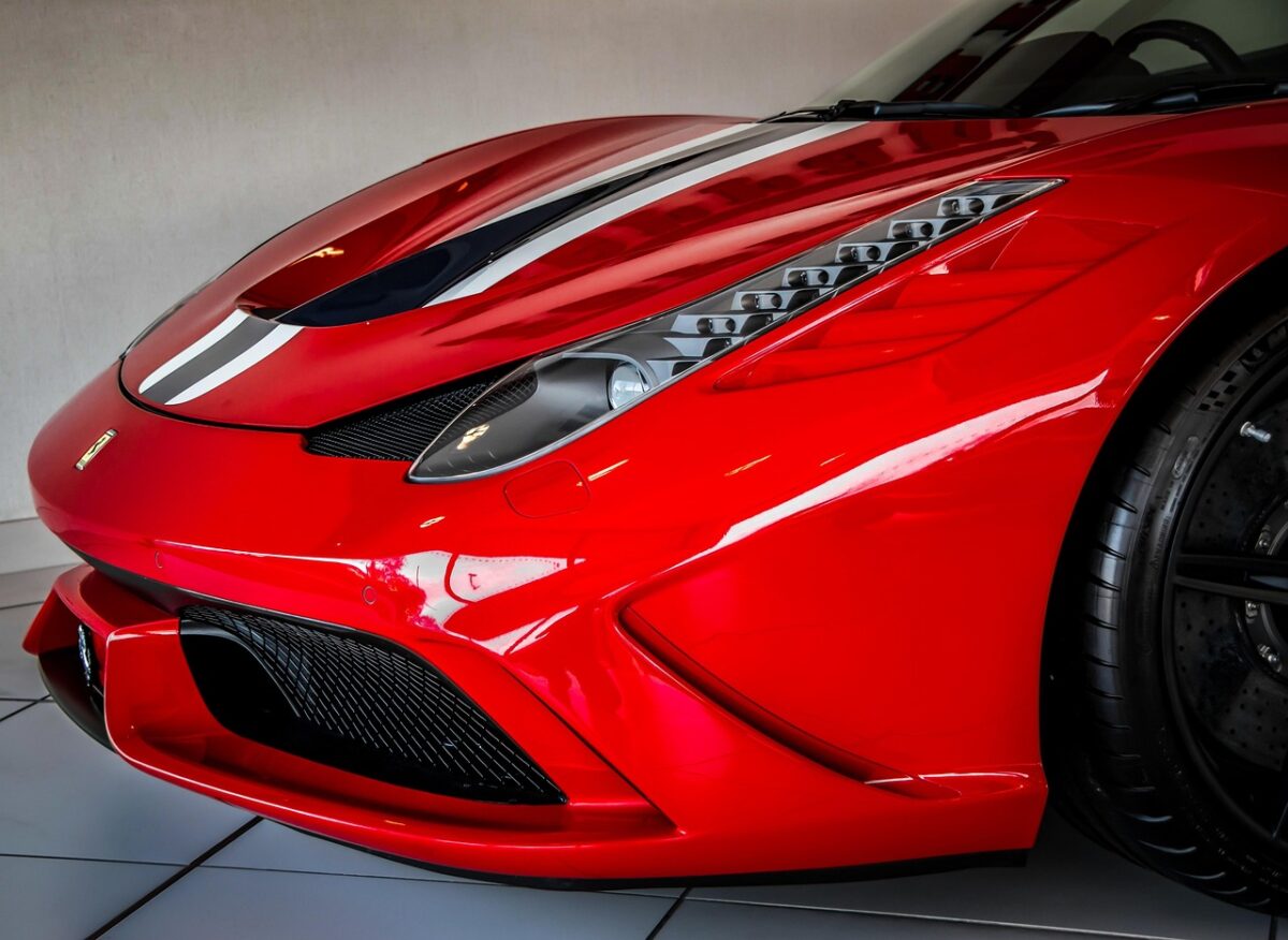 Ferrari HC25: Un capolavoro unico per onorare il V8 tradizionale Ferrari HC25: Un capolavoro unico per onorare il V8 tradizionale