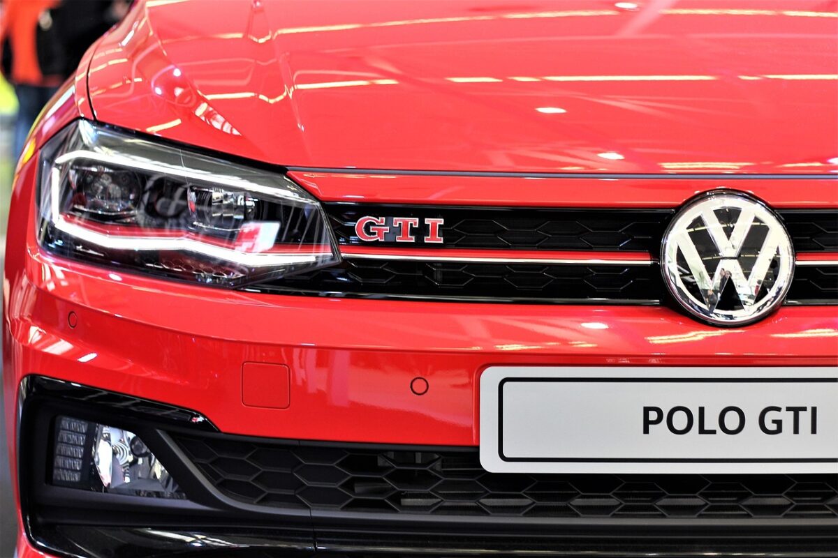 Volkswagen Polo GTI: L’evoluzione della piccola sportiva elettrica che è pronta a stupire