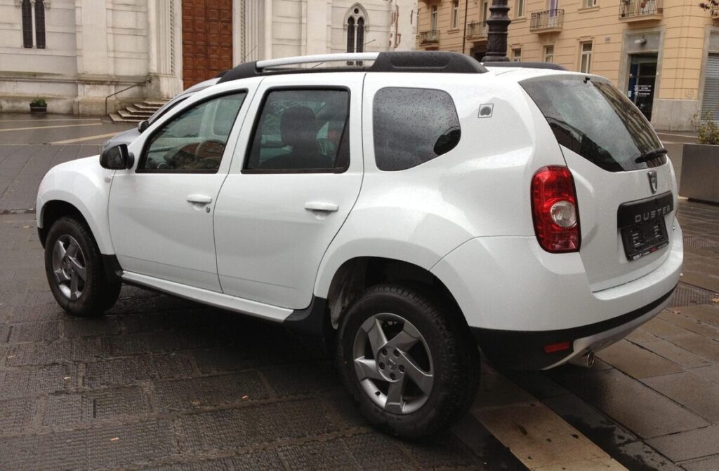 Dacia Hybrid-G 150 4×4: Innovazione ibrida con trazione integrale elettrica per nuove avventure Dacia Hybrid-G 150 4×4: Innovazione ibrida con trazione integrale elettrica per nuove avventure
